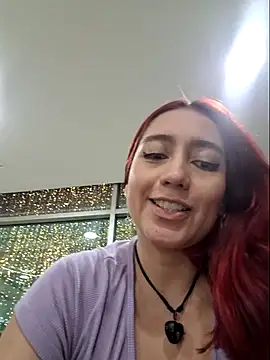 Eveeelyn25 online show from November 25, 2025, 10:54 pm