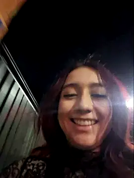 Snapshot of Eveeelyn25 chatting on February 27, 2026, 1:39 am Eveeelyn25 online show from February 27, 2026, 1:39 am