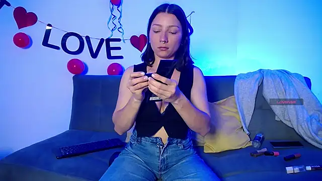 sansa stark love online show from February 21, 2026, 9:28 pm