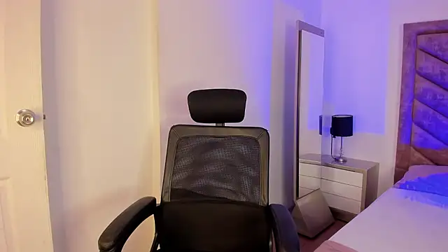 CleoColliva  online show from January 14, 2026, 3:54 am