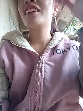 nangmo online show from December 17, 2025, 1:21 am