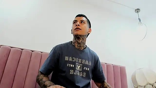 Andrew sanders68 online show from December 21, 2025, 3:41 am