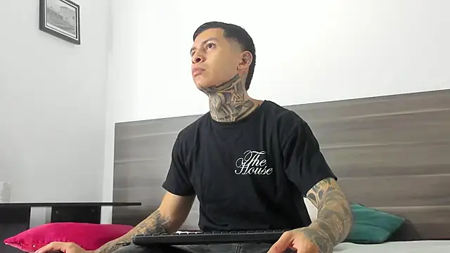 Andrew sanders68 online show from November 29, 2025, 3:06 am