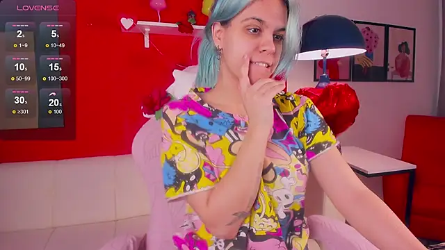 LiraBelle online show from February 15, 2026, 3:07 am