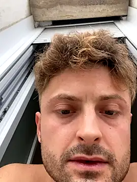 Snapshot of albanese25 chatting on November 22, 2025, 7:07 am albanese25 online show from November 22, 2025, 7:07 am