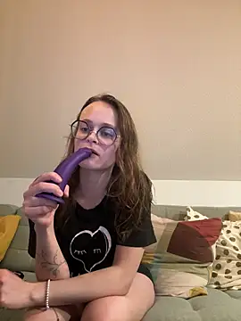 norafack33 online show from February 2, 2026, 7:46 pm