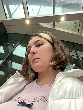 KateBurlesk online show from December 15, 2025, 9:15 am