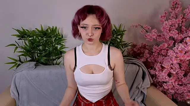 Snapshot of milanastars chatting on January 17, 2026, 6:28 am milanastars online show from January 17, 2026, 6:28 am