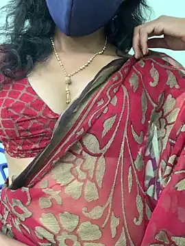 honeygirl6996 online show from May 20, 2026, 6:43 am