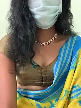 honeygirl6996 online show from April 18, 2026, 8:38 am