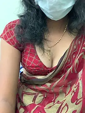 honeygirl6996 online show from May 19, 2026, 7:26 am