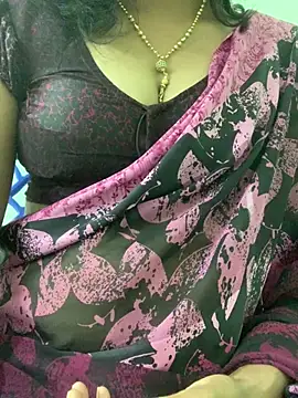 honeygirl6996 online show from July 18, 2026, 9:51 am
