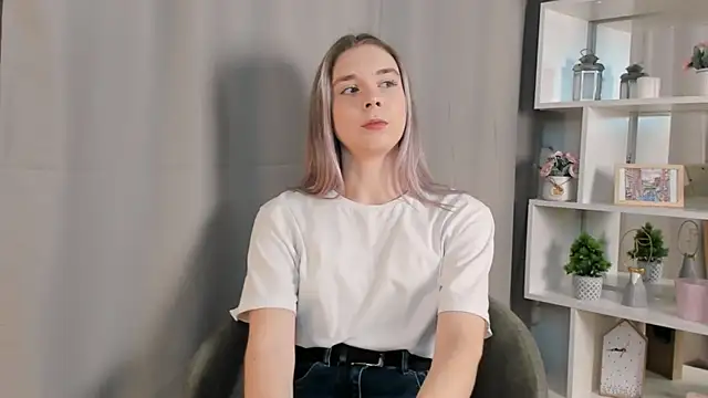 Snapshot of RethaJarema chatting on November 23, 2025, 7:07 am RethaJarema online show from November 23, 2025, 7:07 am