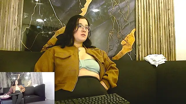 jasmine1609 online show from December 5, 2025, 1:21 pm