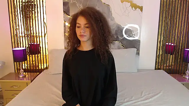 MiticaBrennet  online show from December 17, 2025, 5:23 am