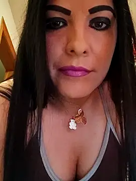 Morena ojazos travieza-39 online show from May 2, 2026, 4:23 pm