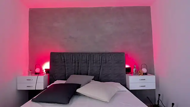 Snapshot of alejandrarojas_ chatting on December 20, 2025, 12:19 pm alejandrarojas online show from December 20, 2025, 12:19 pm