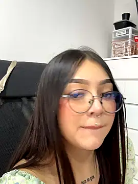 its isis online show from November 22, 2025, 9:46 pm