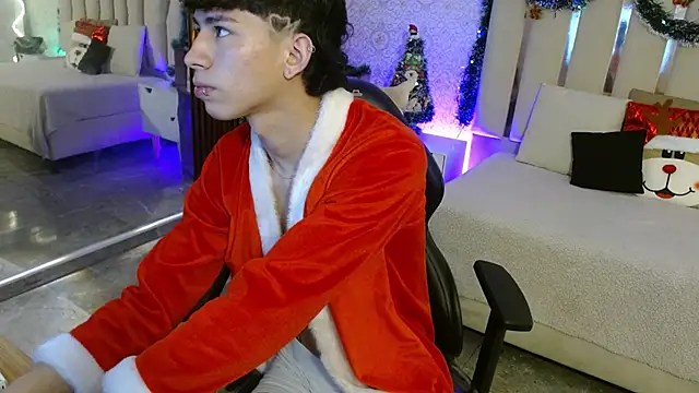 kaelwolf tay online show from December 1, 2025, 7:37 pm