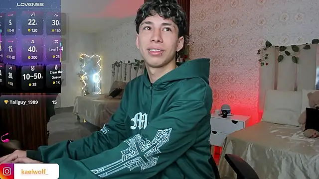 kaelwolf tay online show from February 5, 2026, 7:21 pm