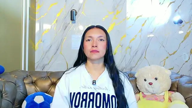 Cloe16  online show from February 17, 2026, 6:49 pm