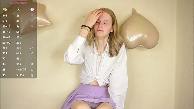 Snapshot of ToyaPletz chatting on February 13, 2026, 8:09 pm ToyaPletz online show from February 13, 2026, 8:09 pm