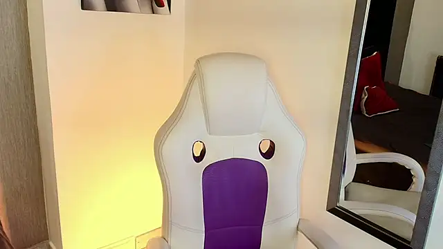 LoganFoster  online show from January 8, 2026, 8:15 pm