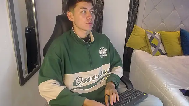 LoganFoster  online show from January 11, 2026, 2:02 pm