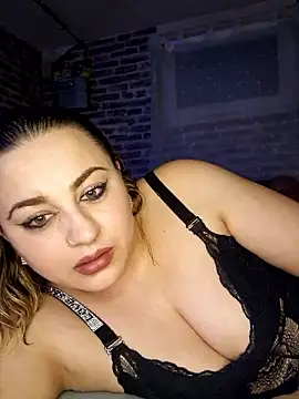 SquirtPassion1995 online show from January 8, 2026, 11:55 pm