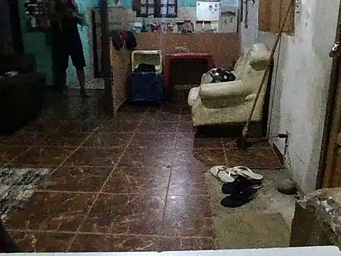 Pirulaibe23 online show from April 10, 2026, 1:01 am