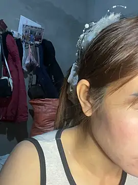 Snapshot of meganmeo chatting on February 10, 2026, 3:27 am meganmeo online show from February 10, 2026, 3:27 am