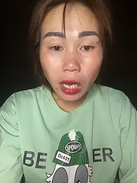 Snapshot of meganmeo chatting on February 21, 2026, 1:35 pm meganmeo online show from February 21, 2026, 1:35 pm