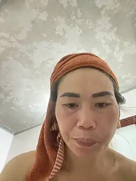 Snapshot of meganmeo chatting on February 20, 2026, 1:24 pm meganmeo online show from February 20, 2026, 1:24 pm