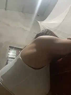 meganmeo online show from April 4, 2026, 10:49 pm