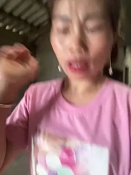 Snapshot of meganmeo chatting on February 23, 2026, 2:13 am meganmeo online show from February 23, 2026, 2:13 am