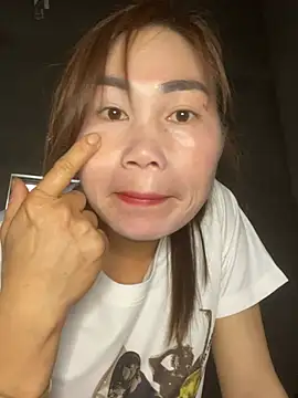 Snapshot of meganmeo chatting on February 17, 2026, 3:59 am meganmeo online show from February 17, 2026, 3:59 am