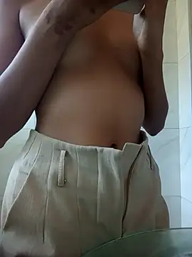 Snapshot of EweXZZ chatting on January 9, 2026, 8:16 pm EweXZZ online show from January 9, 2026, 8:16 pm