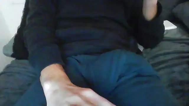 latinman7944 online show from December 17, 2025, 6:18 am