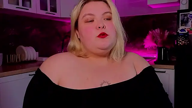 Snapshot of ellagoddes chatting on November 26, 2025, 5:13 pm ellagoddes online show from November 26, 2025, 5:13 pm