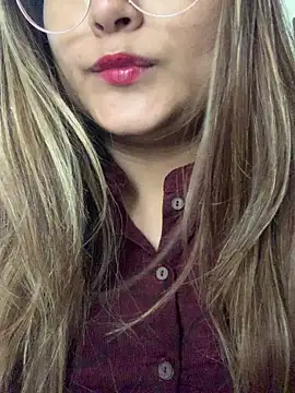 Snapshot of hotladki5 chatting on December 20, 2025, 7:00 am hotladki5 online show from December 20, 2025, 7:00 am