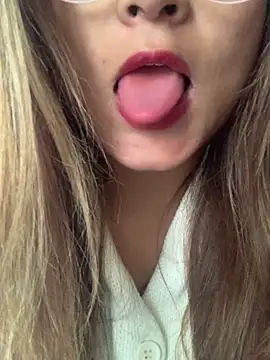 Snapshot of hotladki5 chatting on December 18, 2025, 9:58 am hotladki5 online show from December 18, 2025, 9:58 am