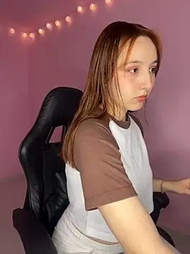 Davne  online show from November 28, 2025, 9:04 pm