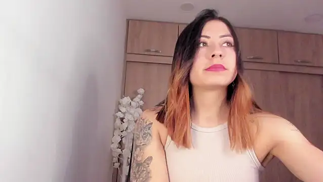 MaddieHunter online show from April 20, 2026, 7:26 pm