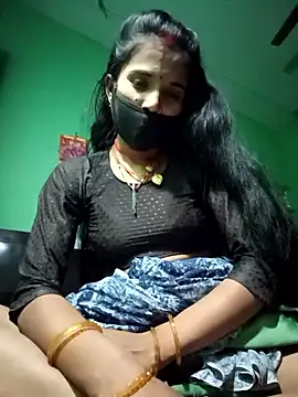 Snapshot of Uma_sain chatting on December 21, 2025, 3:57 pm Uma sain online show from December 21, 2025, 3:57 pm