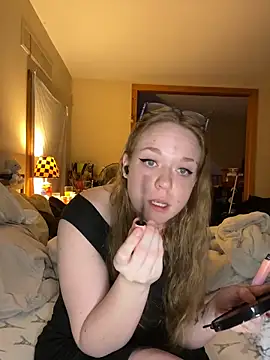 Snapshot of SmirkFans chatting on February 10, 2026, 11:59 pm SmirkFans online show from February 10, 2026, 11:59 pm