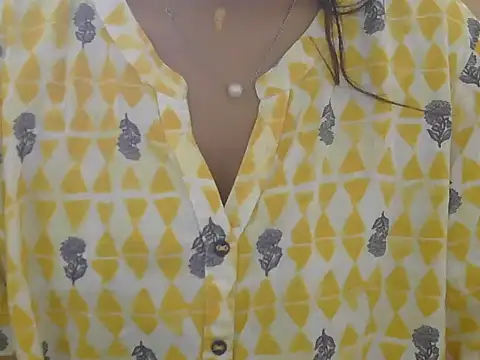 Snapshot of cute_mahira chatting on March 23, 2026, 4:29 pm cute mahira online show from March 23, 2026, 4:29 pm