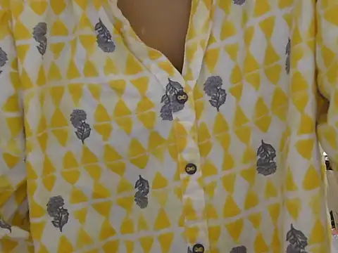 Snapshot of cute_mahira chatting on April 3, 2026, 5:08 pm cute mahira online show from April 3, 2026, 5:08 pm