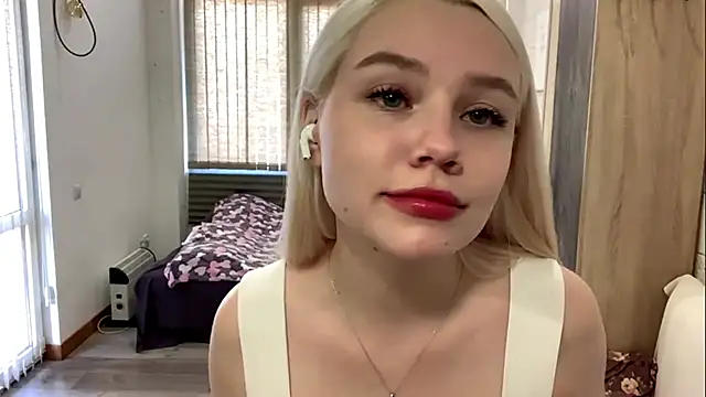 MistikMinx online show from November 27, 2025, 12:05 pm