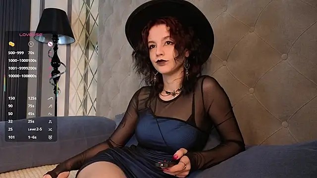 Snapshot of SharaSauer chatting on February 20, 2026, 1:02 am SharaSauer online show from February 20, 2026, 1:02 am