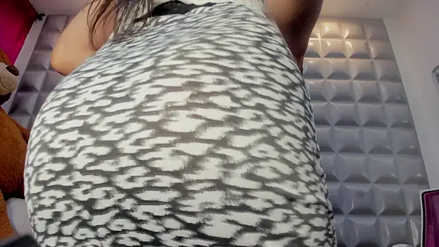 Snapshot of sol-angel chatting on February 10, 2026, 4:06 pm sol-angel online show from February 10, 2026, 4:06 pm